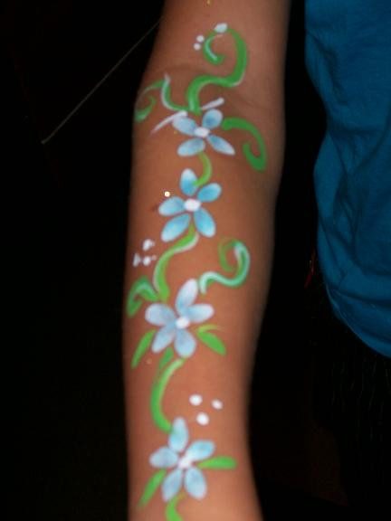 Face painting design example